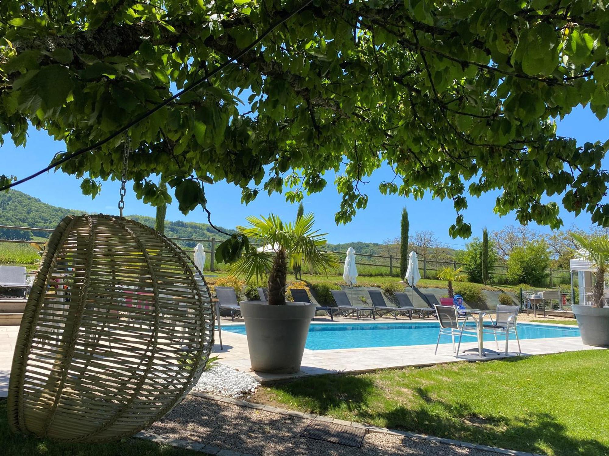 ホテル Domaine De Suzel Vignieu エクステリア 写真
